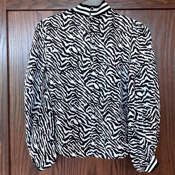 Hunter Bell printed silk Sydney top in size XS fits to Small. EUC - Picture 7 of 7